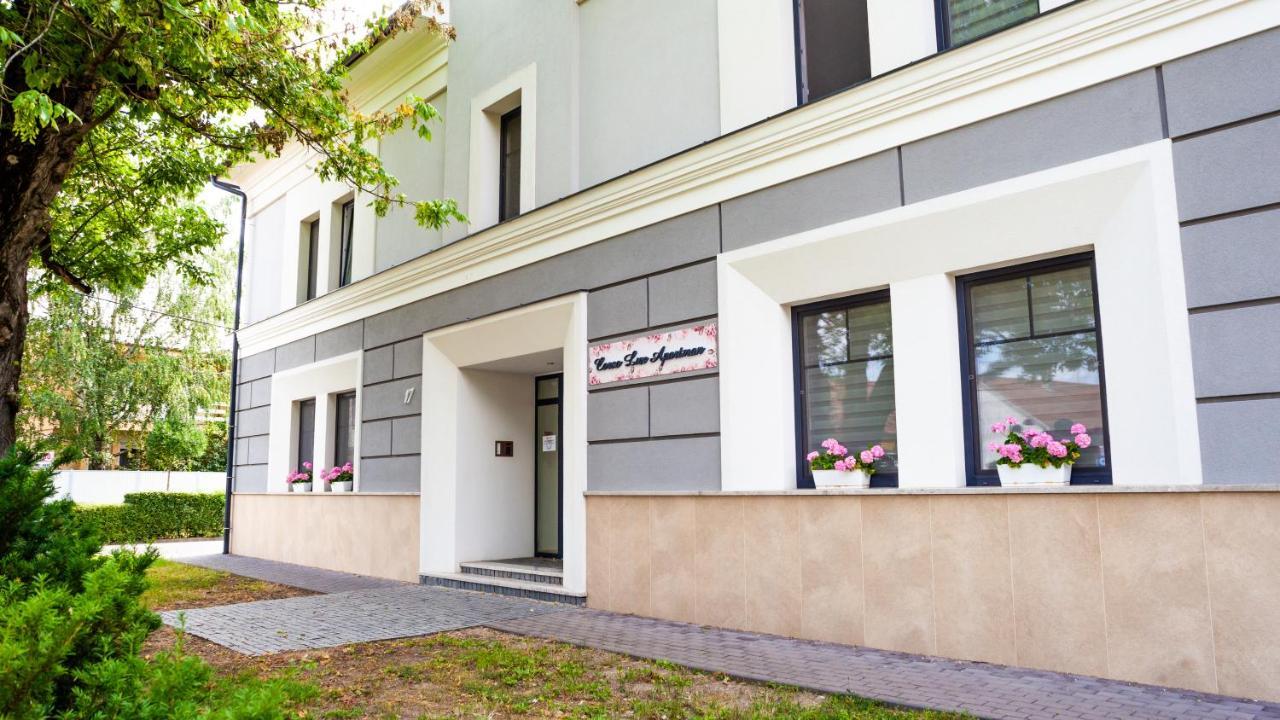 Corso Lux Apartman Gyula Esterno foto